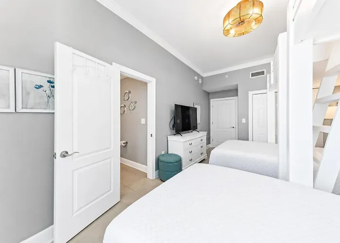 Phoenix Gulf Towers 1104 Apartment