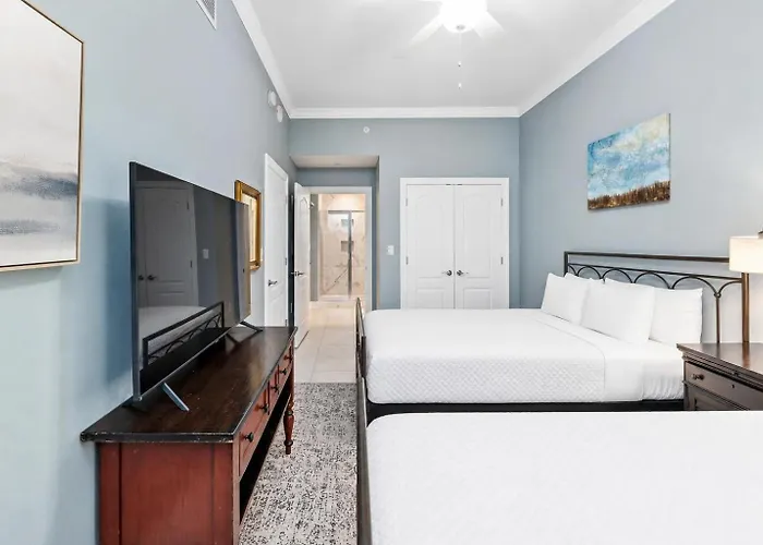 Phoenix Gulf Towers 1104 Apartment