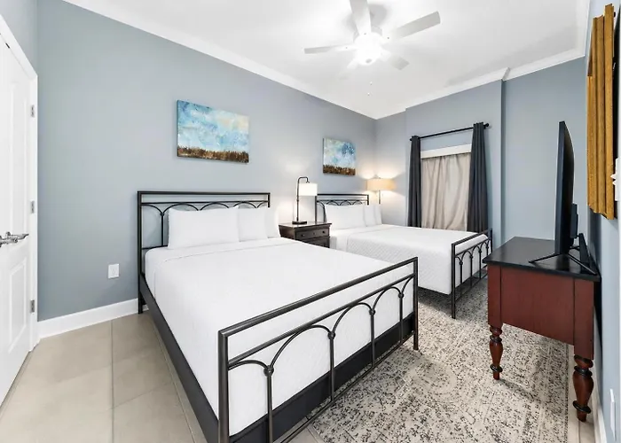Phoenix Gulf Towers 1104 Apartment